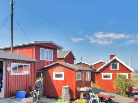 "Markus" - 300m from the sea