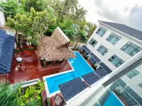 Siargao Seasky Resort - Beach