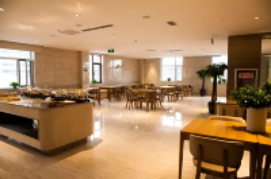 JI Hotel (Lanzhouxi Railway Station Baihe Park)