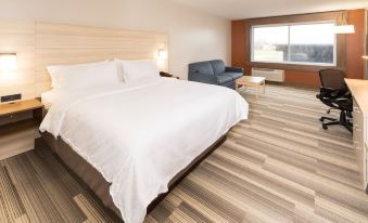 Holiday Inn Express & Suites Logansport