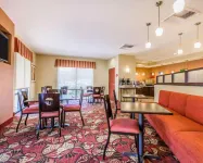 Comfort Suites