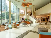 Mantra Legends Surfers Paradise Hotels near SkyPoint Climb
