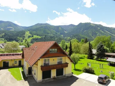 Familiengasthof Maier Hôtels à : Gemeinde Sankt Michael in der Obersteiermark