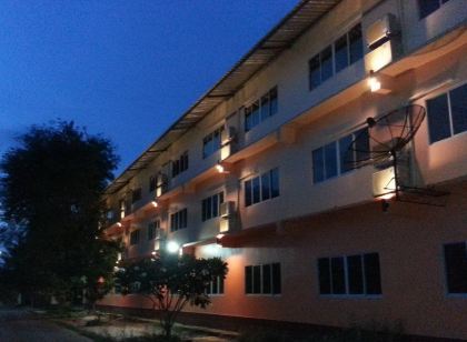 โรงแรมบุษราคัม เพลส จันทบุรี