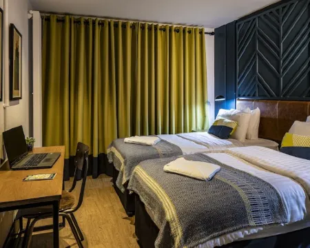 Latroupe Jacobs Inn ダブリンのホテル