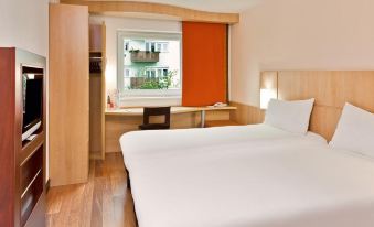 Ibis Gyor