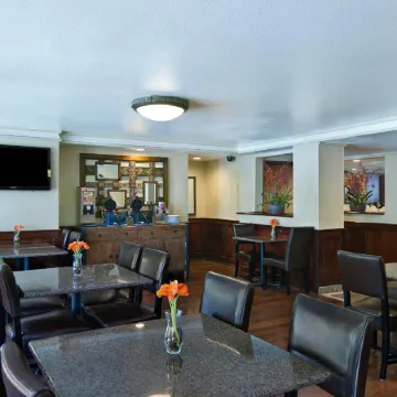 Oxnard Inn Lancaster