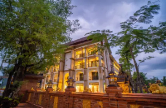 Siri Nakornpink Chiang Mai Hotel Hotels near Wat Pa Daet