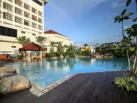 Sutan Raja Hotel & Convention Centre Manado Hotels in Mapanget
