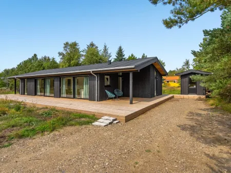 "Vigga" - 800m from the Sea