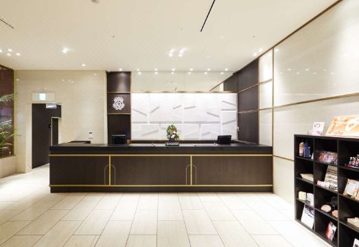 4. 호텔 아고라 오..