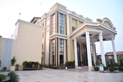 Hotel Krinoscco 아요다야 캔트 티라하 공원 주변 호텔