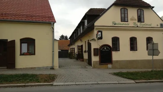 Penzion a Restaurace Na Jízdárně