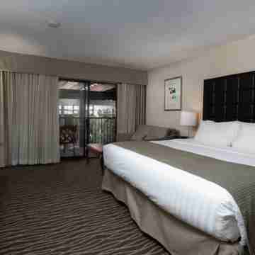 Prestige Vernon Lodge and Conference Centre Rooms