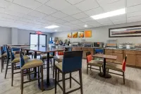 Comfort Suites Southport - Oak Island - breakfast