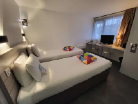 Kyriad Bellegarde - GENÈVE Hotels in Ain