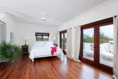 Alfred House 5 Bedroom Home