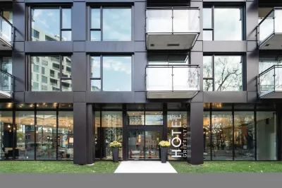 โรงแรมกริฟฟินทาวน์ โรงแรมใกล้Centre for Structural and Functional Genomics