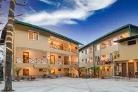 Resorts by the Baagh Bhimtal Hotels near Kainchi Dham - Shri Neeb Karori Baba Ashram