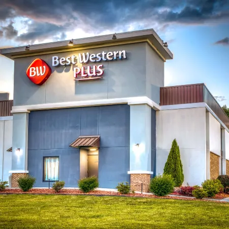 Best Western Plus Yadkin Valley Inn  Suites Отели в г. Север Нобс