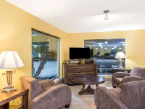 Days Inn by Wyndham Sulphur La Hotels in Sulphur