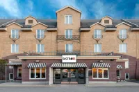 Ramada Plaza by Wyndham Gatineau/Manoir du Casino Hôtels à proximité de : Parc Dupuis