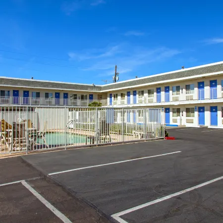 Motel 6 Phoenix, AZ - Airport - 24th Street