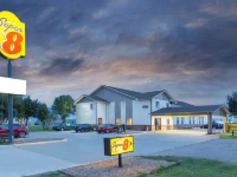 Super 8 by Wyndham Belleville Hotels in Belleville