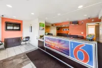 Motel 6 Lakeland, FL