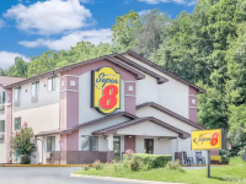 Super 8 by Wyndham Roanoke VA Hotels in Catawba