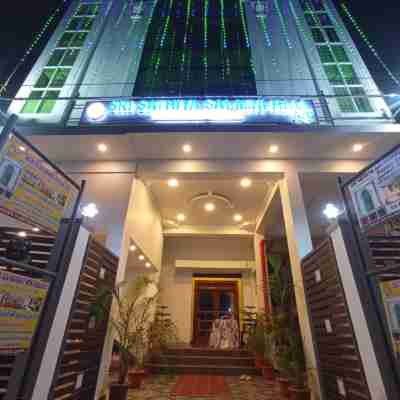 Sri Sathiya Sai Residency Hotel Exterior