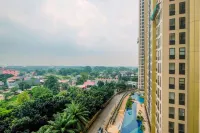 RedLiving Apartemen Transpark Cibubur - Ens Room Hôtels à : Jatisampurna