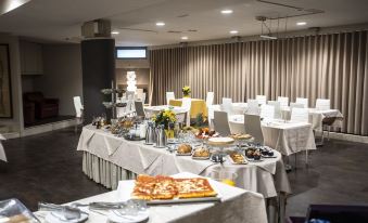 Hotel Delta - Housity