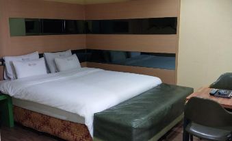 8. 부산 송도 Q5..