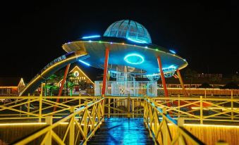 Ronghai Homestay (Ningbo ten thousand beach shop)