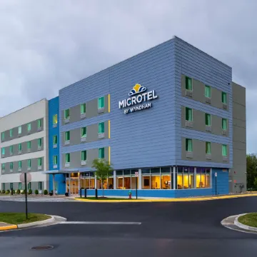 Microtel Inn & Suites by Wyndham Winchester