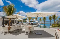 Latitude by Horizon Holidays - Condos