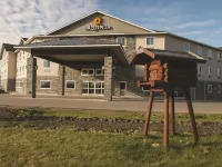 La Quinta Inn & Suites by Wyndham Fairbanks Airport Hotels in 