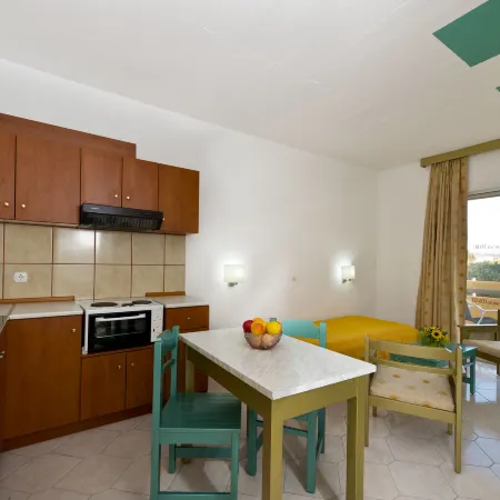 Trianta Hotel Apartments