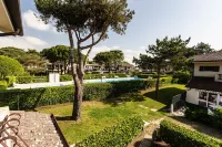 Comfy Villa with Pool and Barbecue - 別墅