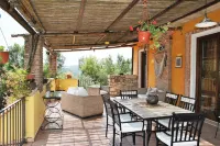Casa del Cavaliere con terrazza e piscina condivisa