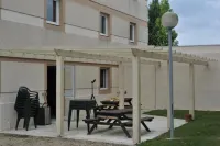 Brit Hotel St-Quentin/Nord Hotel di Holnon
