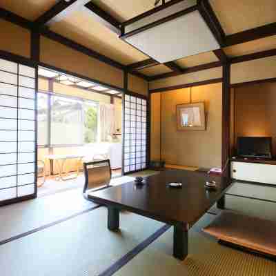 Izumiya Zenbe Rooms