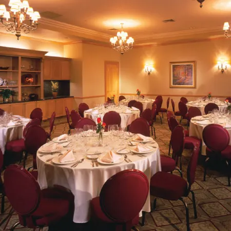 The Carlton Hotel, Atascadero, a Tribute Portfolio Hotel