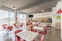 卡門城機場萬豪城市快捷青年酒店 - 早餐