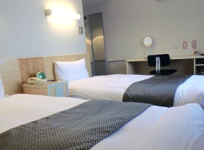 Global Hotel