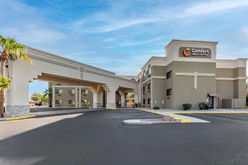 Comfort Inn & Suites Surprise Near Sun City West Hotels in Surprise
