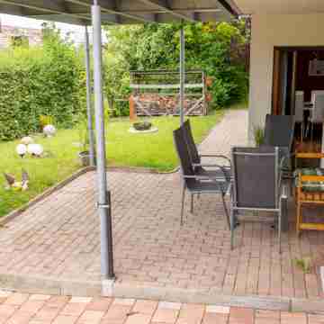 Langes Leben / Al Khalid Hotel Exterior