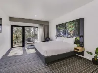 Mercure Launceston Hotels near Quercus Park