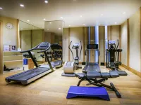 SO/ Saint Petersburg Hotel - 駐車場